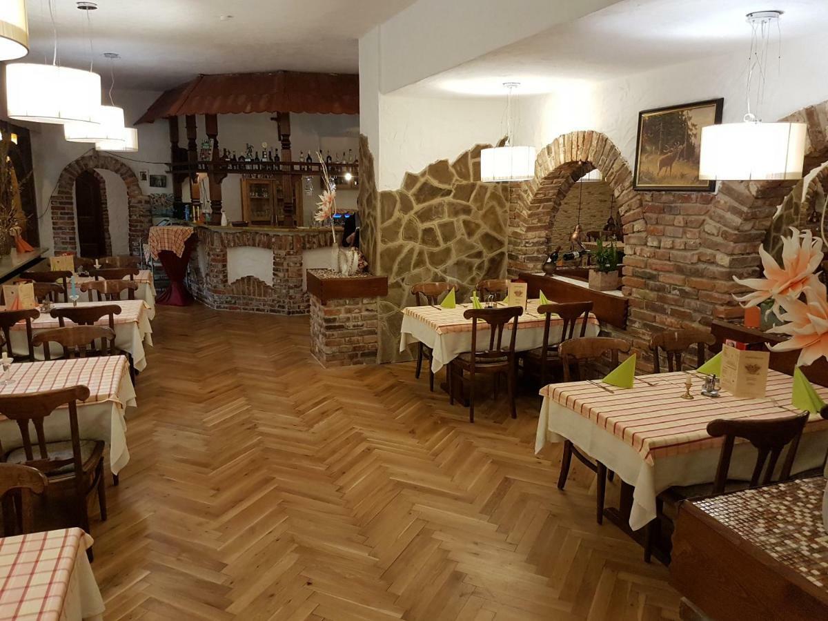 Hotel - Restaurant Sophienaue إيزيناخ المظهر الخارجي الصورة